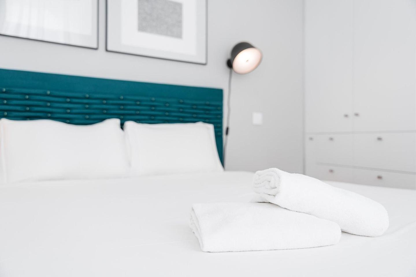 פורטו Guestready - Colorful Apt Near Agosto Station מראה חיצוני תמונה
