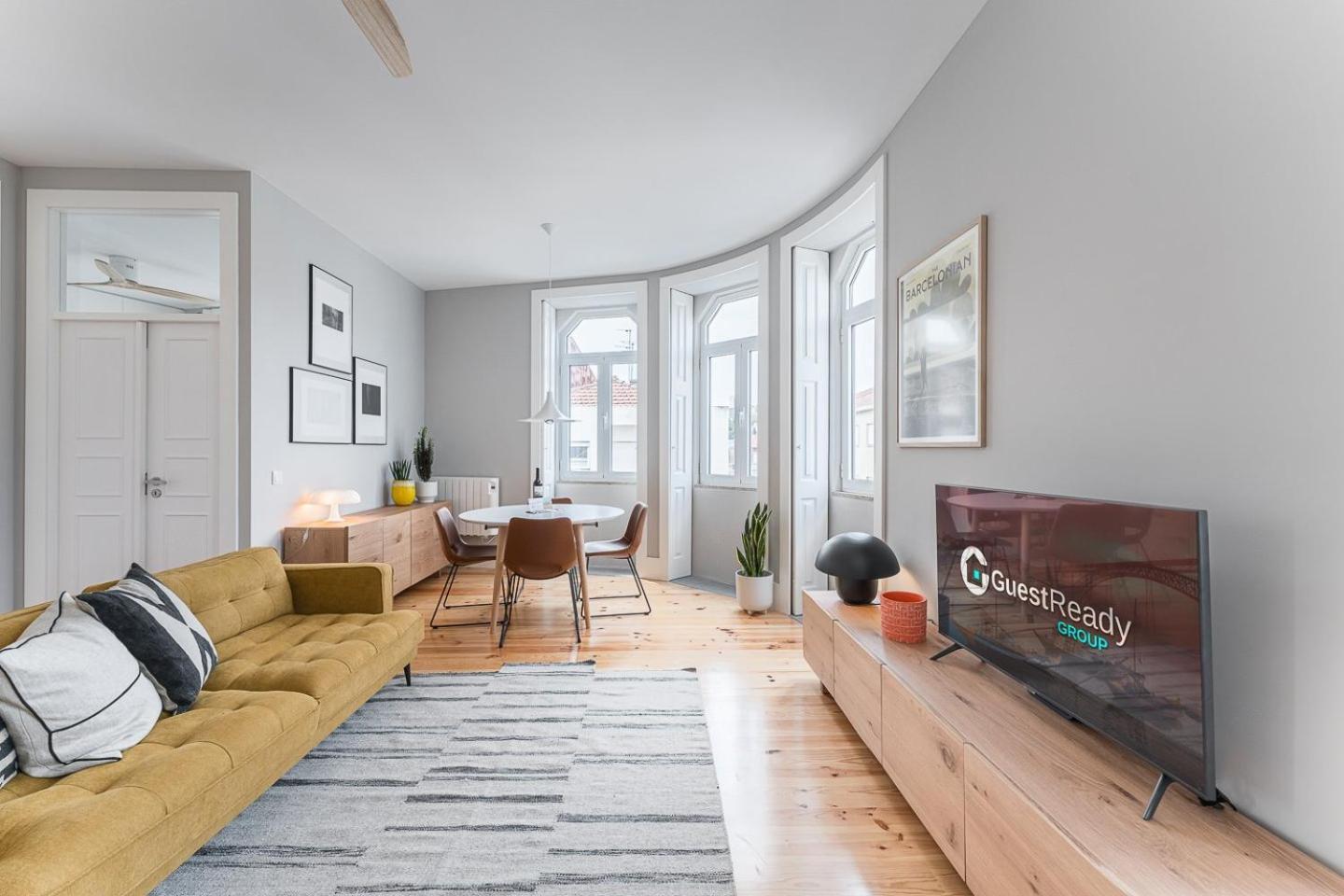 פורטו Guestready - Colorful Apt Near Agosto Station מראה חיצוני תמונה
